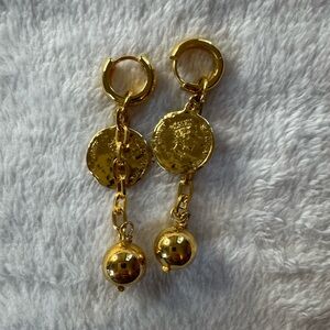 Elegant Gold Convertible Dangle Earrings NWOT